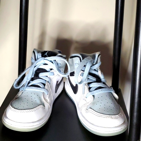 JORDAN 1's KIDS SZ 9.5 - Picture 1 of 6